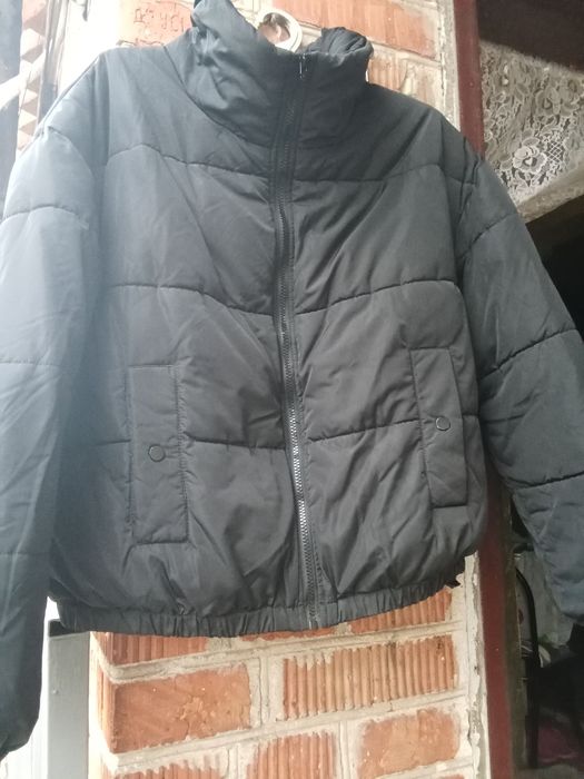 Продам женскую курточку