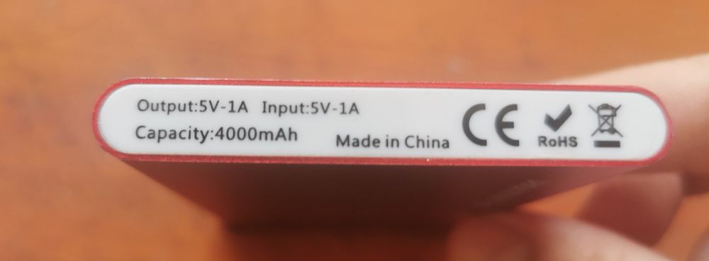 Oryginalny firmowy powerbank Santander 5V, 1A, pojemność 4000mAh