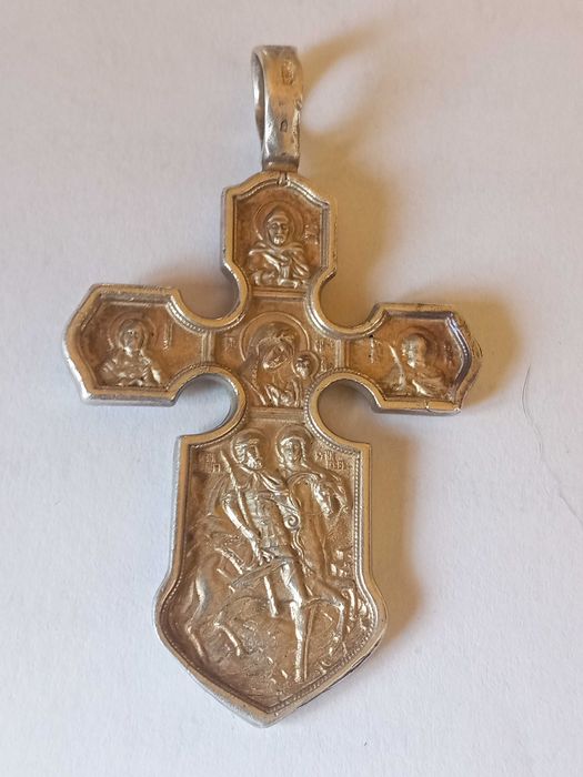 Крупный винтажный серебряный крест с хорошей детализацией