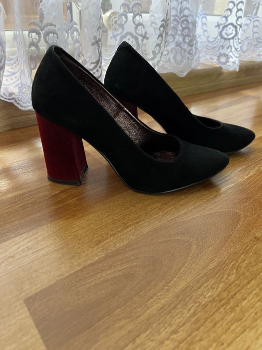 Продам Туфлі