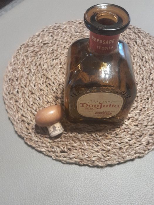 Garrafa vazia para colecção  DonJulio