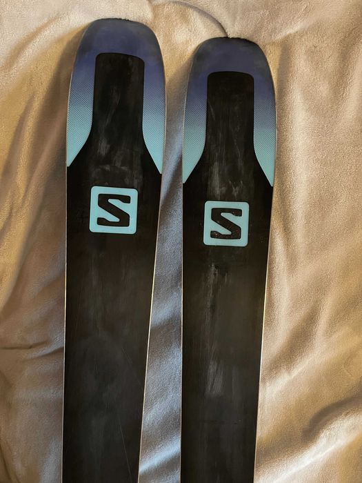 Narty All Mountain Salomon QST Lux 92 - 161 cm -  bez wiązań