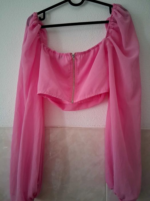 Calça cintura alta,com top Prettylittlething.