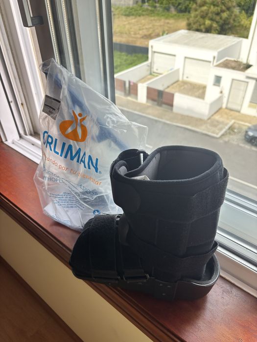 Bota Walker Curto Fixo Ortopédica