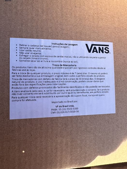 Ténis Vans ainda embalados completamente novos modelo muito bonito
