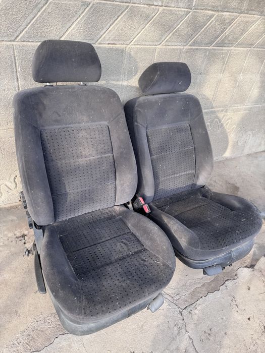 Передние сидения Passat B5 1996-2005г.