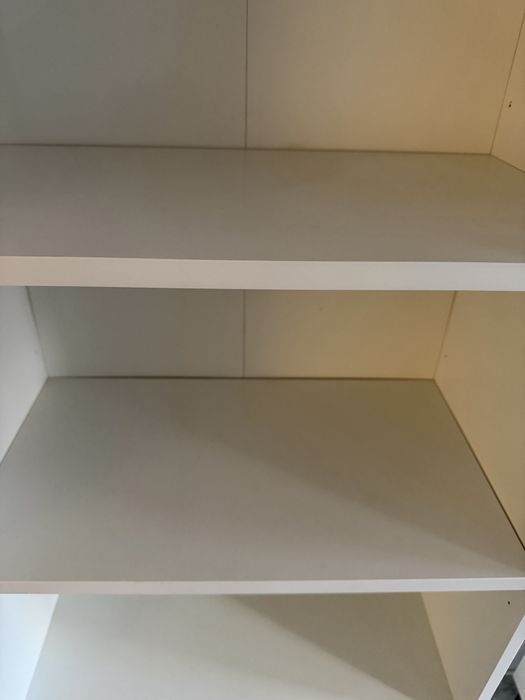 Estante Brimnes como nova