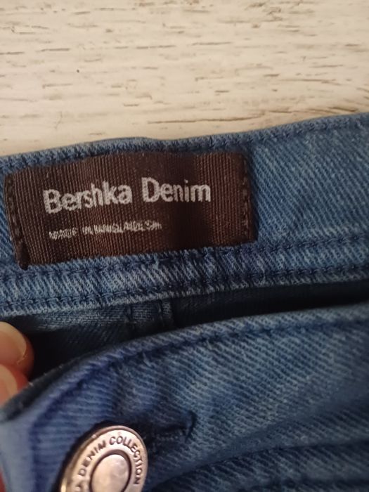 Bershka spodenki rozm 32. M