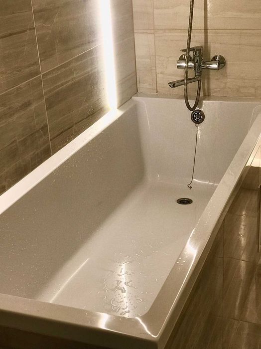 Подобово. Посуточно. Недалеко озеро. Центр, нова 3 кімн квартири.