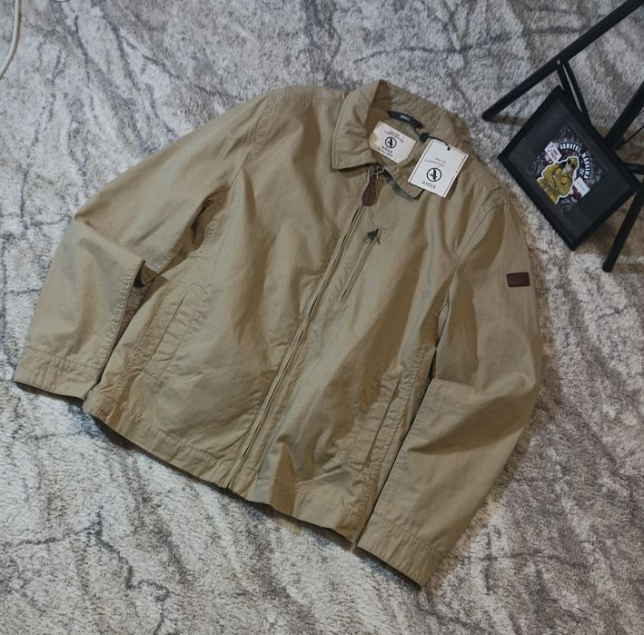 Бомбер від Aigle