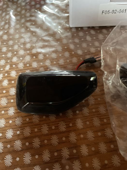 поворотник renault Duster Logan Sandero Stepway dacia вантажівок