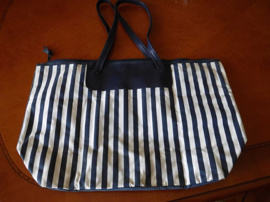 Saco de Praia Azul e branco