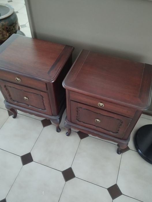 Mesinha de cabeceira Queen anne