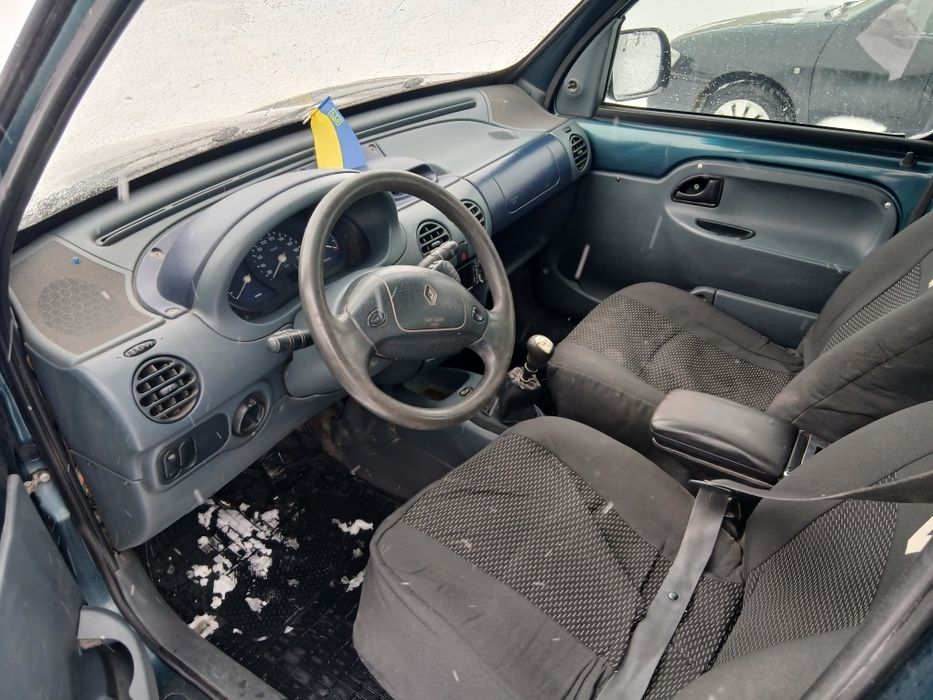 Продам Рено Кенго Пасажир 1.4 бензин