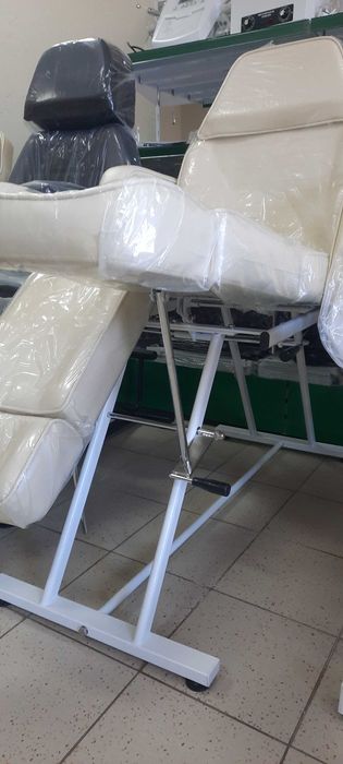 Крісло-Кушетка педикюрна CH-240   нова гарантія