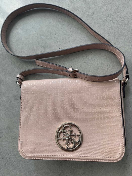 torebka listonoszka przez ramię Guess