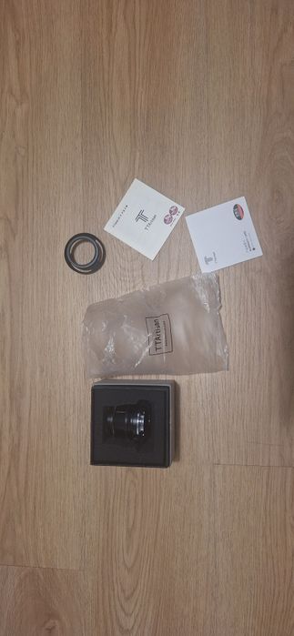 Objetiva TTArtisan APS-C 35mm f/1.4 Lens (Canon EF-M)