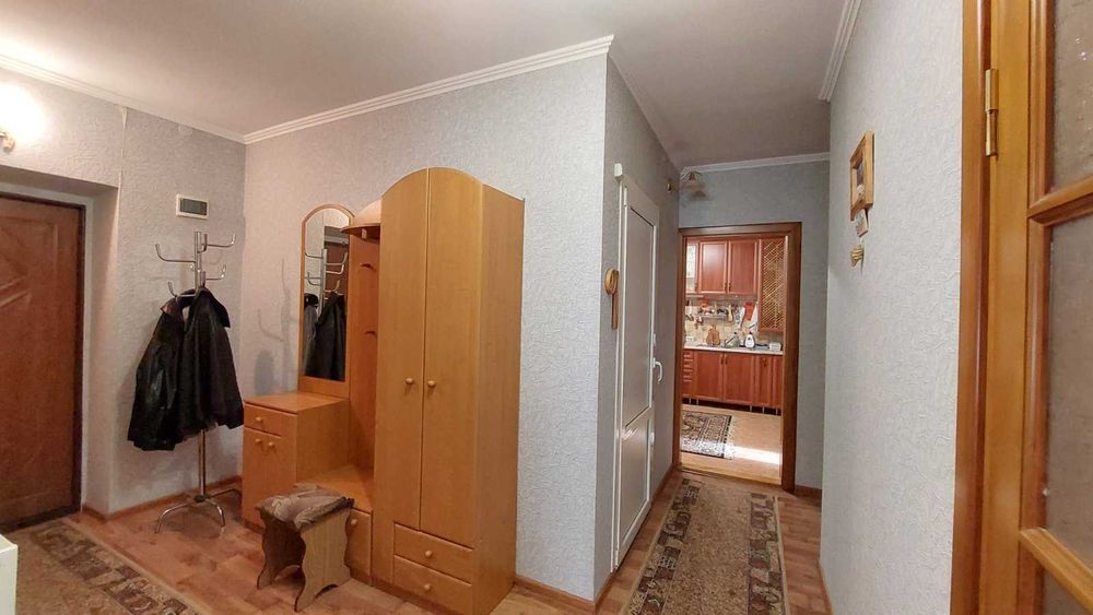 Продаж  будинку . 12сот. землі.