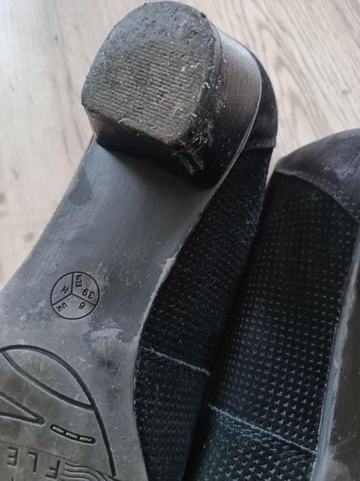 Buty czółenka skórzane skóra naturalna 39