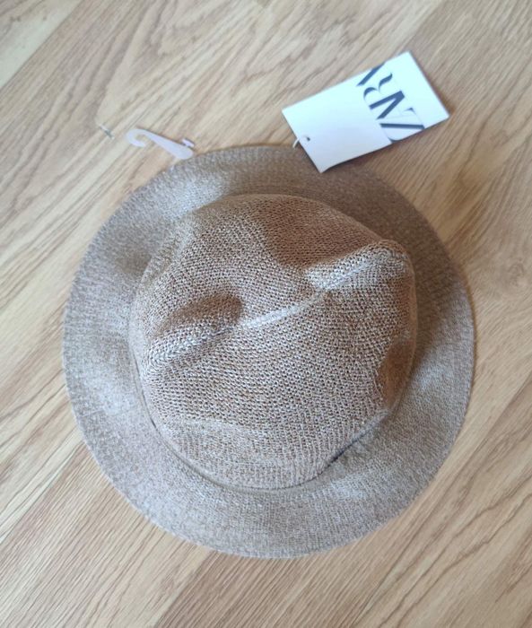 Zara, Капелюх з вушками, 3-5 років