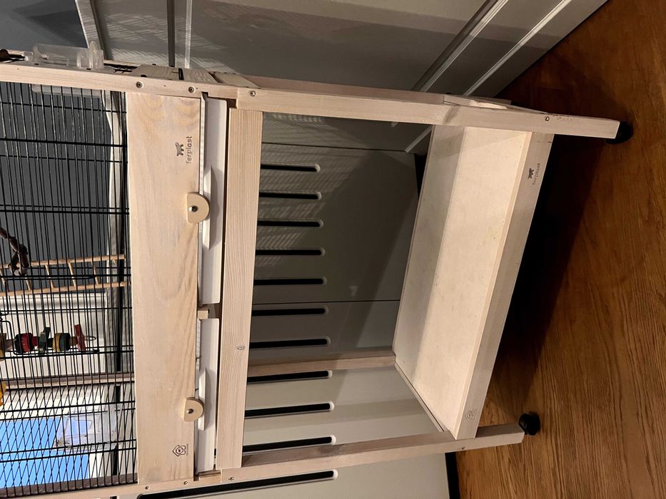 Італійська клітка для папуг