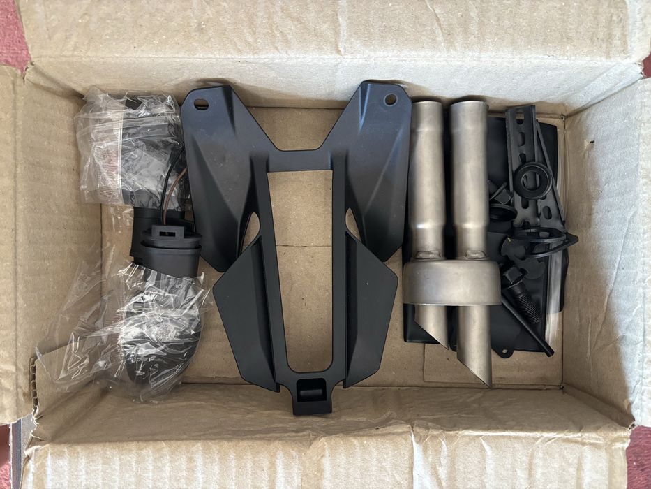 Acessórios Yamaha MT-07 – Piscas, Suporte Matrícula, Silenciador e Extras