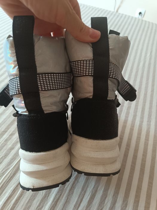 Зимние ботинки на девочку