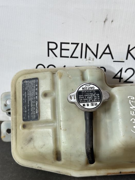 Бачок розширювальний Kia Sorento 2.5 CRDI 2002-2010 р.