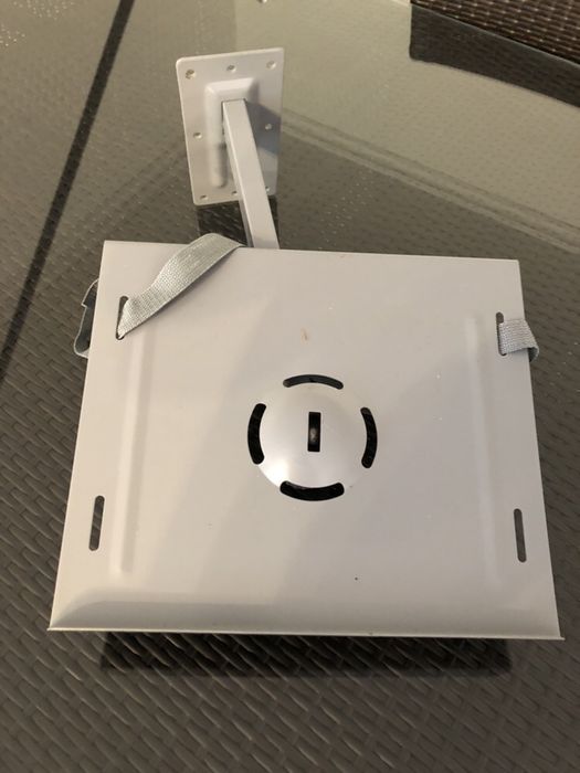 Suporte de TV pequena