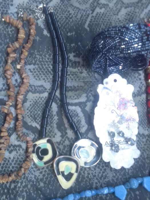 Украшения стеклянное