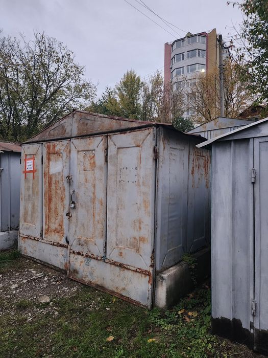 Оренда гаража в кооперативі #16 вул.Сторожинецька. Ями немає