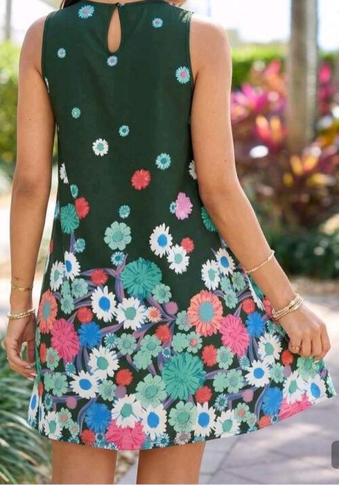 Vestido floral fresco tamanho M portes incluídos para Portugal continental