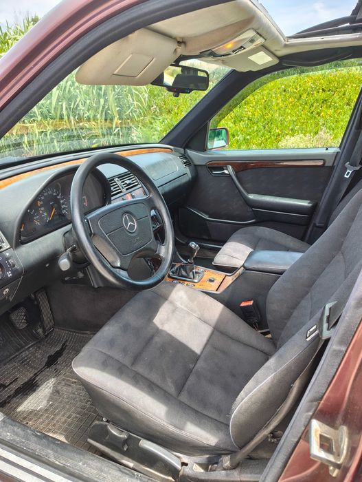 Mercedes-Benz 250 — fotografia 5