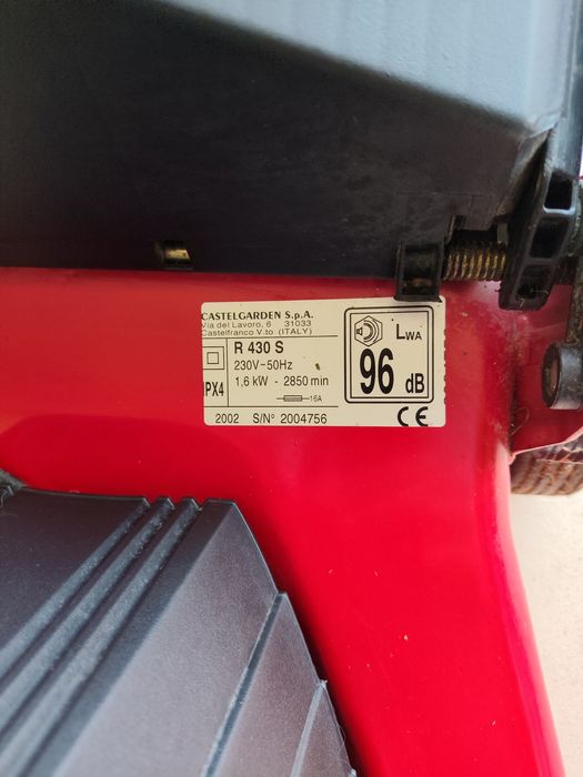 Máquina cortar relva elétrica