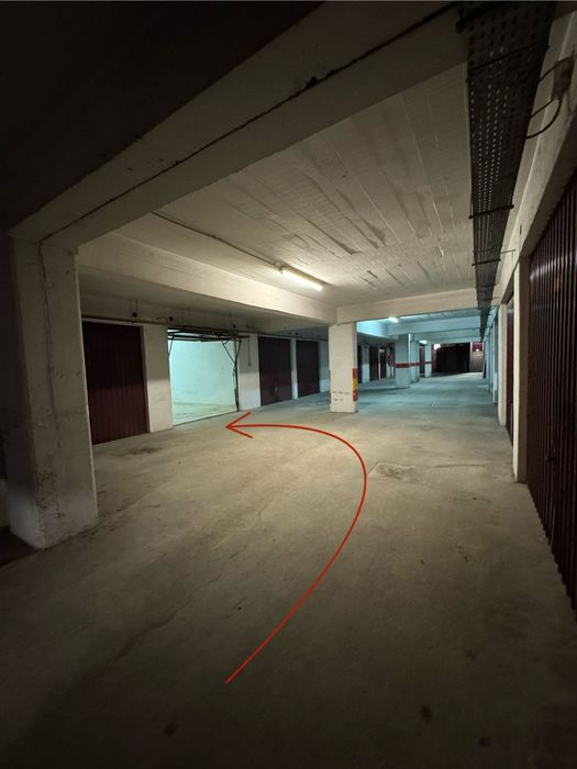 Garagem/box/ Cacém/Agualva