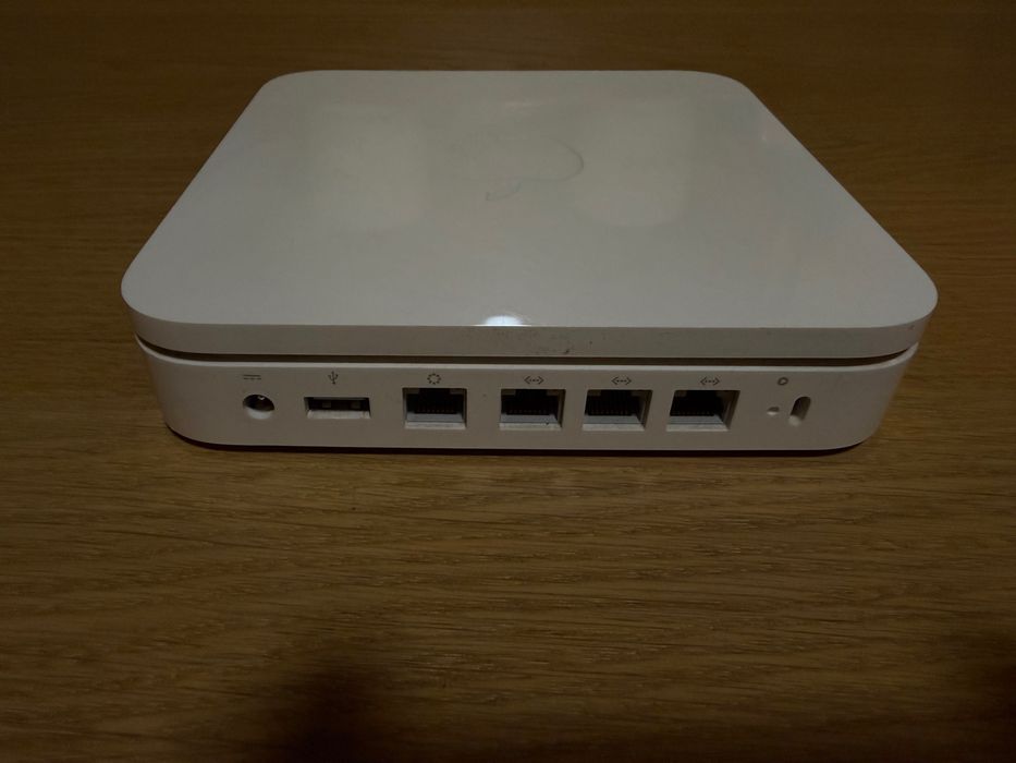 Apple AirPort Extreme 802.11n (4 generacja)