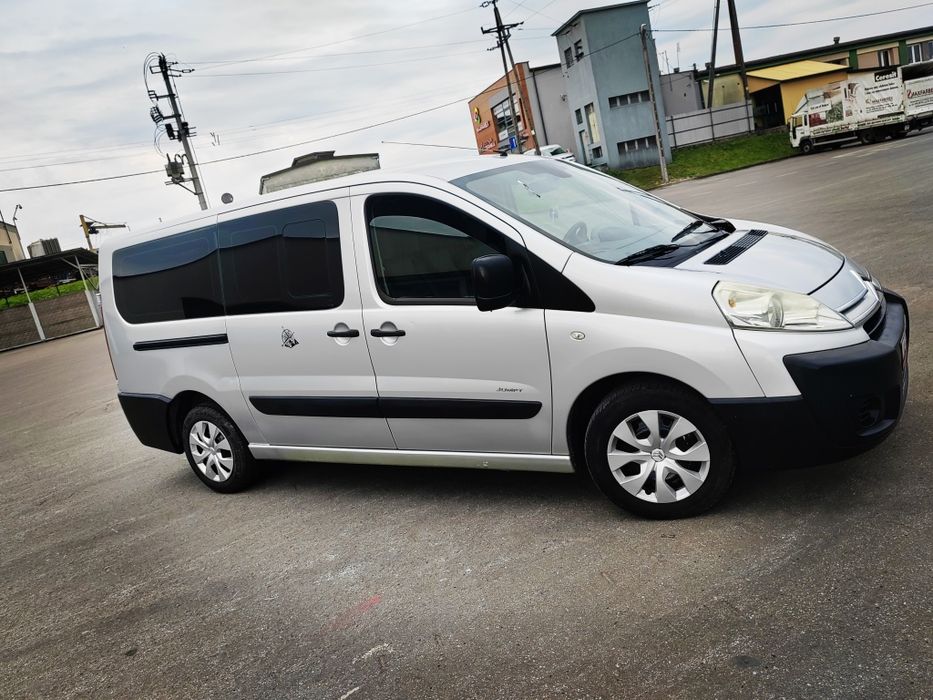 Citroen jumpy 2.0hdi  scudo expert kamper 2kpl opon ładny  kamper van
