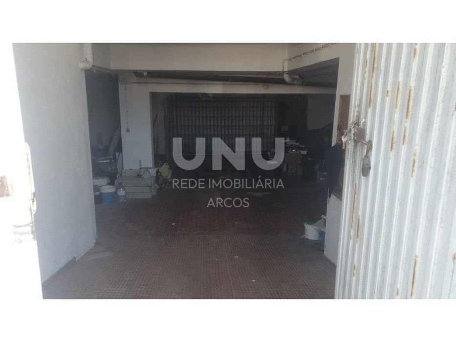 Armazém - Garagens de prédio