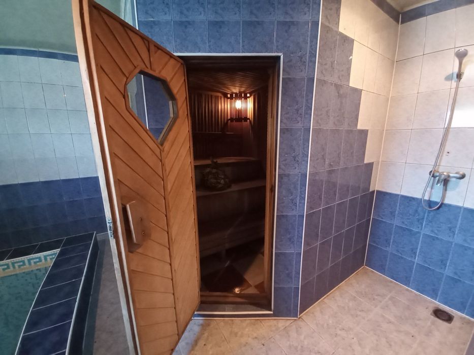 Продам приміщення місто Вашківці Вижницький район Чернівецька обл.