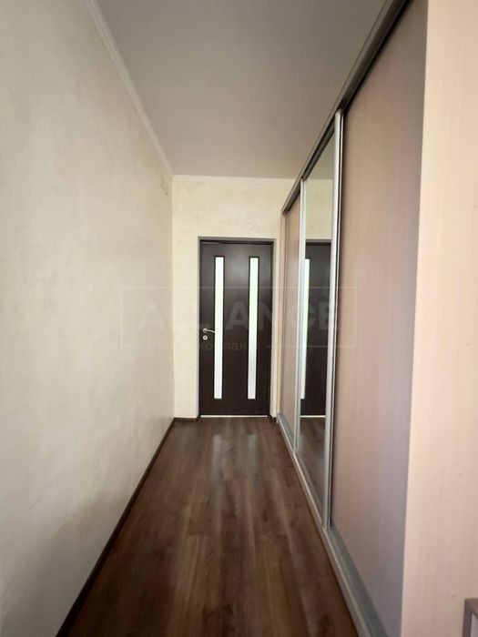 Продається 2х кімнатна квартира в новобудові вул.Коновальця