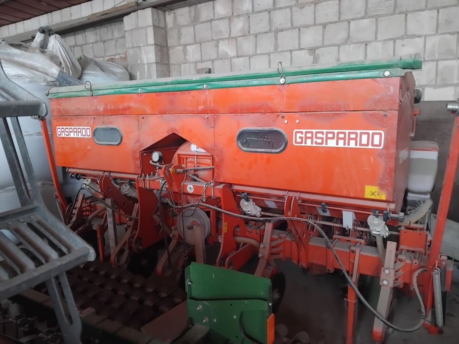 Siewnik do kukurydzy Gaspardo MT