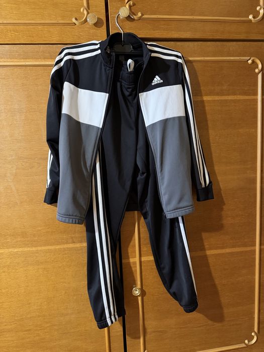 Дитячий спортивний костюм Adidas ( оригінал)