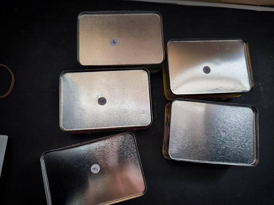 5 Latas Pokémon - Vazias