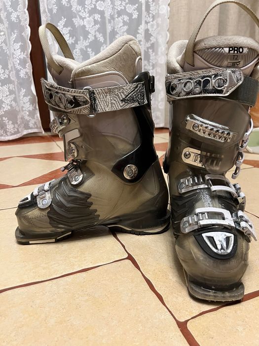 Narty damskie 160 cm, buty rozmiar 25, 25,5. Komplet Atomic