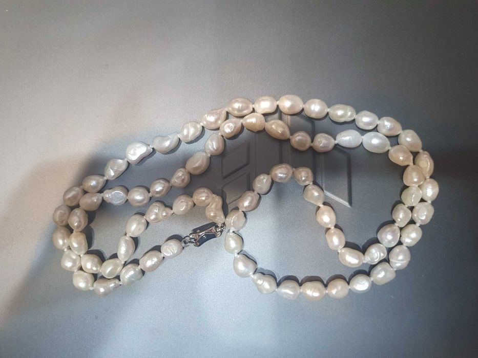 długie białe perły słodkowodne