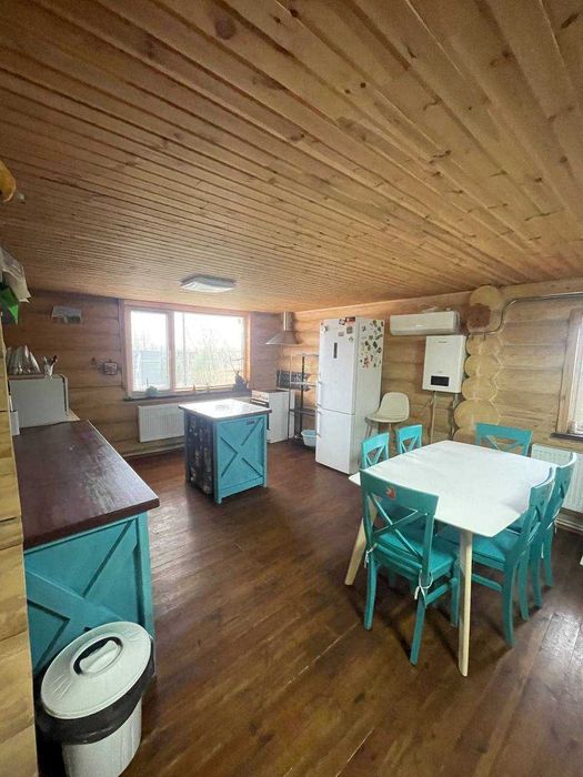 Продаж ділянки з двома будинками в селі Шпитьки, 214м2, без%