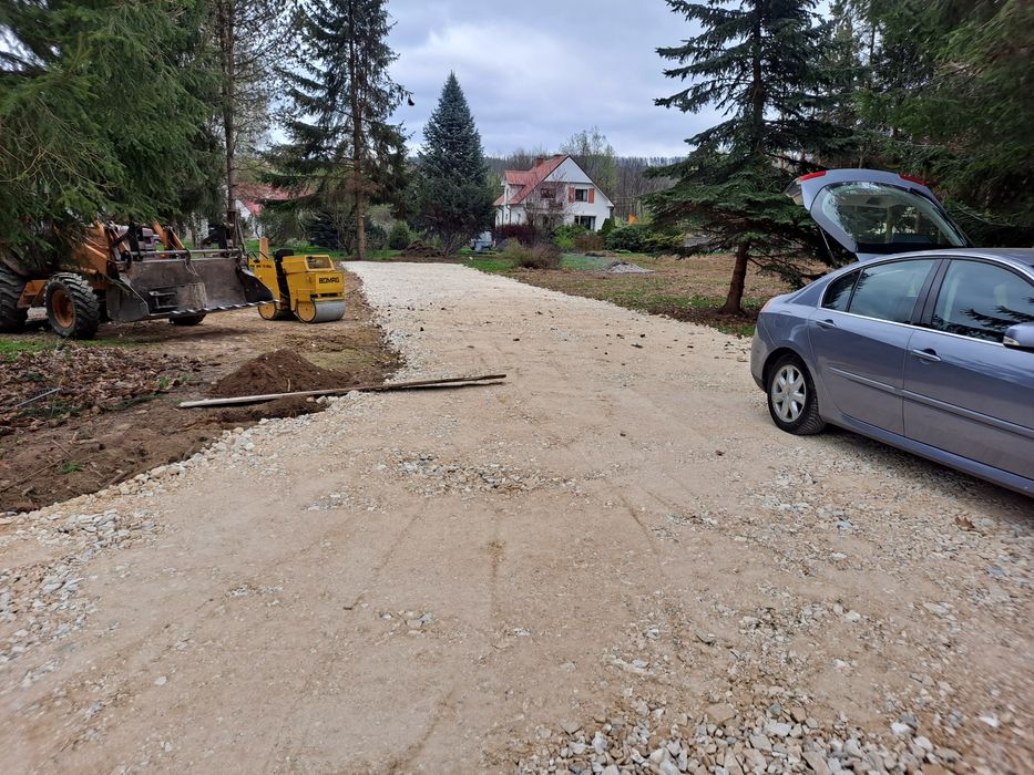 Prace Ziemne Usługi koparko ładowarķa wozidło budowlane 6t