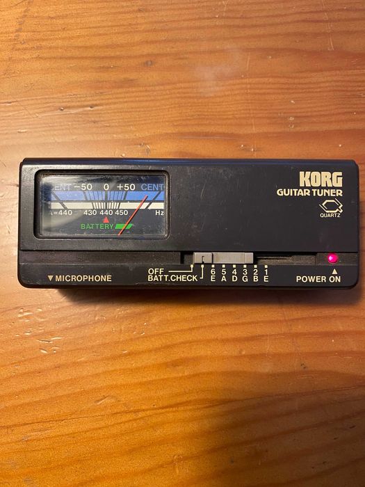 Afinador de Guitarra KORG vintage