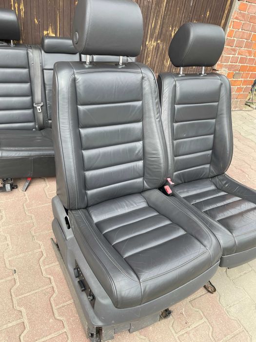 Fotele Volkswagen Touareg 7L skóra boczki kanapa