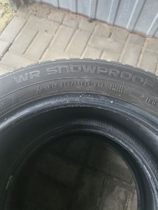 Opony zimowe Nokian Tyres  215/55R16